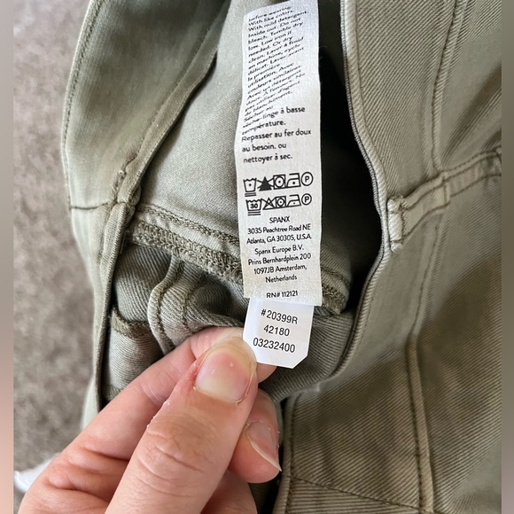 NWT SPANX Stretch Twill Straight Leg Pant in Olive Oil Womens Size M - Picture 10 of 16